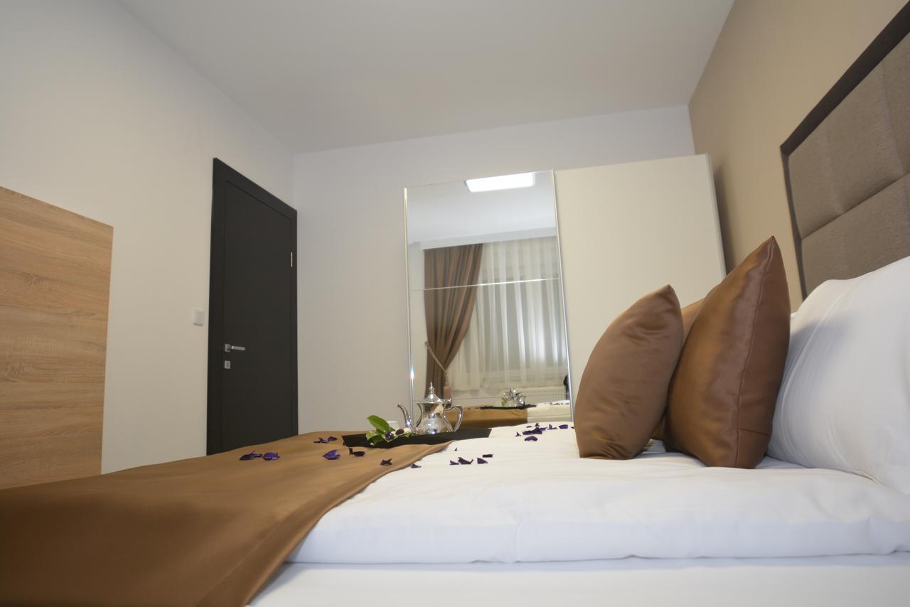 Apart Hotel Family 塞拉耶佛 外观 照片